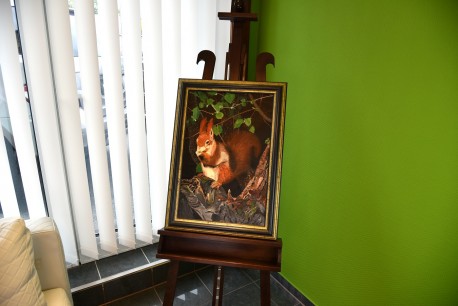 Eichhörnchen zwischen den Baumästen, Gundula Oppermann, 1989