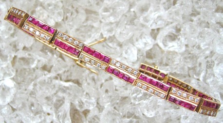 Brilliant Armband mit Diamanten & Rubinen, 18 K Gold