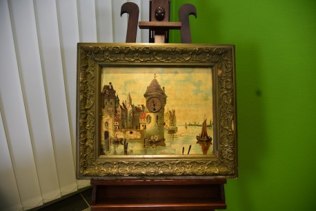 Bilderuhr mit Spielwerk, Mittelalterliche Stadt am Fluss, Monogram SAF, um 1900