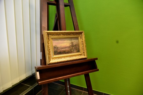 Bäuerin am Teich mit Windmühle, unsigniert, 1850