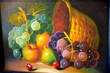 frische Früchte mit Korb, Stillleben, unsigniert, 1988