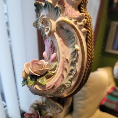 Meissener Porzellanspiegel Engel und Blumen Cherub Akzente - Rokoko-Stil Meissener Porzellanspiegel Engel und Blumen Cherub Akzente - Rokoko-Stil