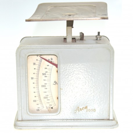 Nostalgische Briefwage im Art Deco Stiel